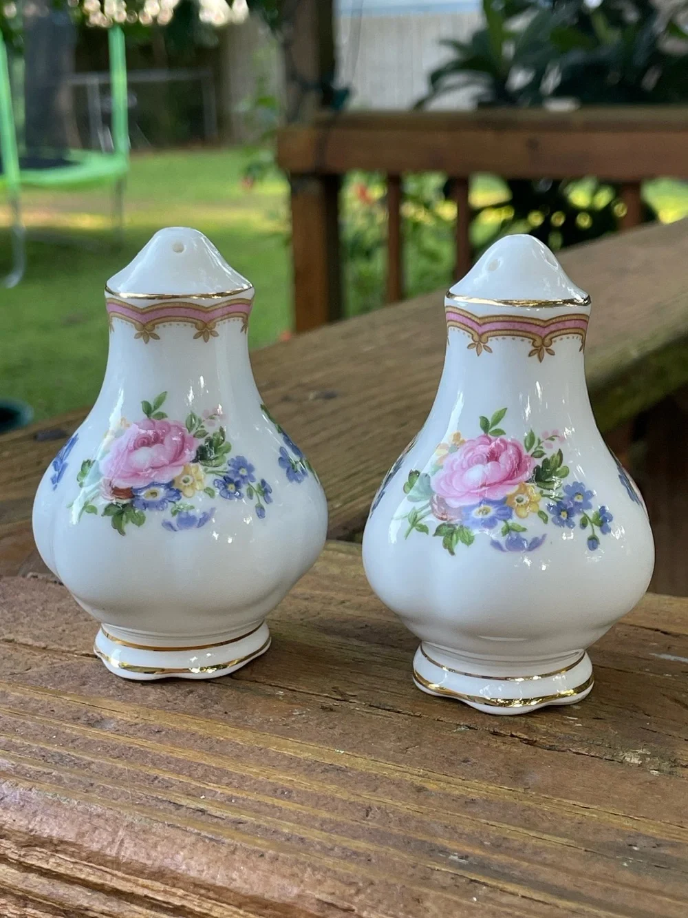 Royal Albert Made In England Lady Carlyle Salt & Pepper Shaker Set Vintage